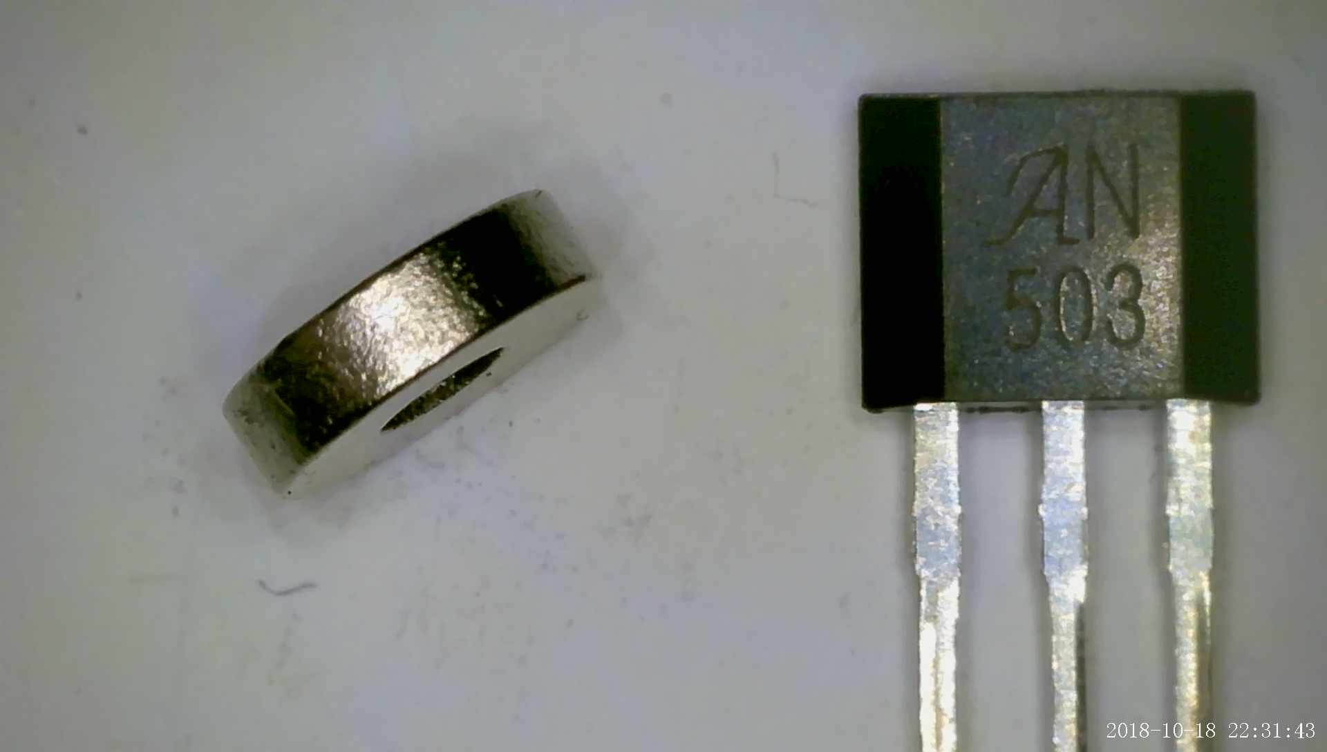 AN503 and a disk magnet